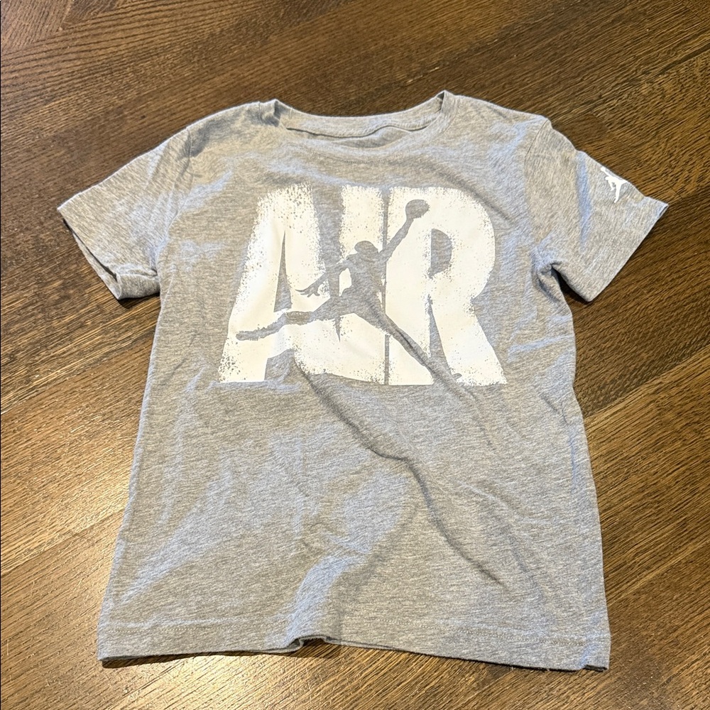 Nike Short Sleeve Tee Shirt